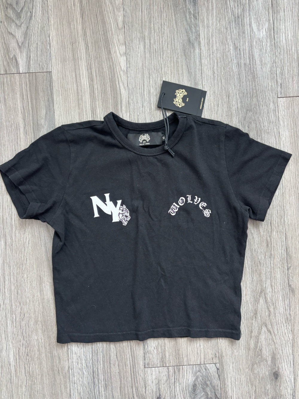 SHE Darc NY Wolves Baby Tee NWT XS + Gymshark Black High-waisted Shorts S - Picture 3 of 4